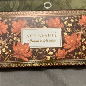 Ace Beaute Bronzer palette
